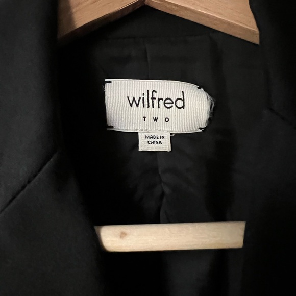 Aritzia Wilfred Black Blazer - Picture 4 of 6